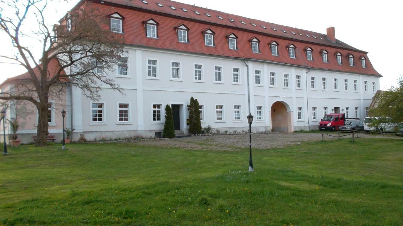 Domaene-Badetz Hotel Exterior photo